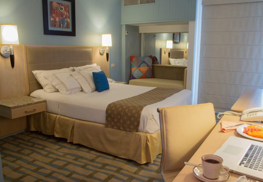 Hotel The Executive 4*