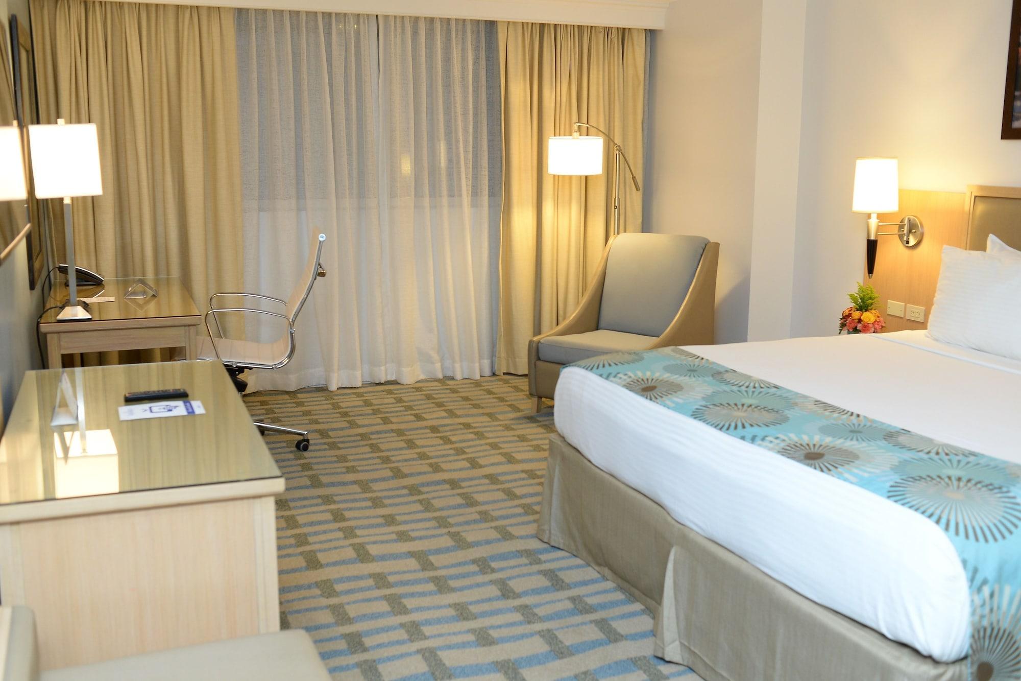 The Executive Hotel 4*