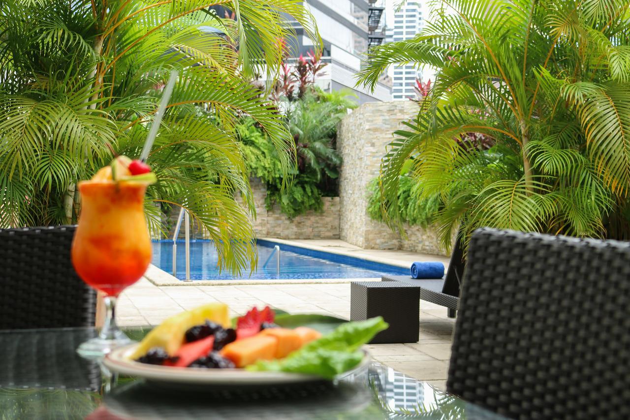 The Executive Hotel 4*